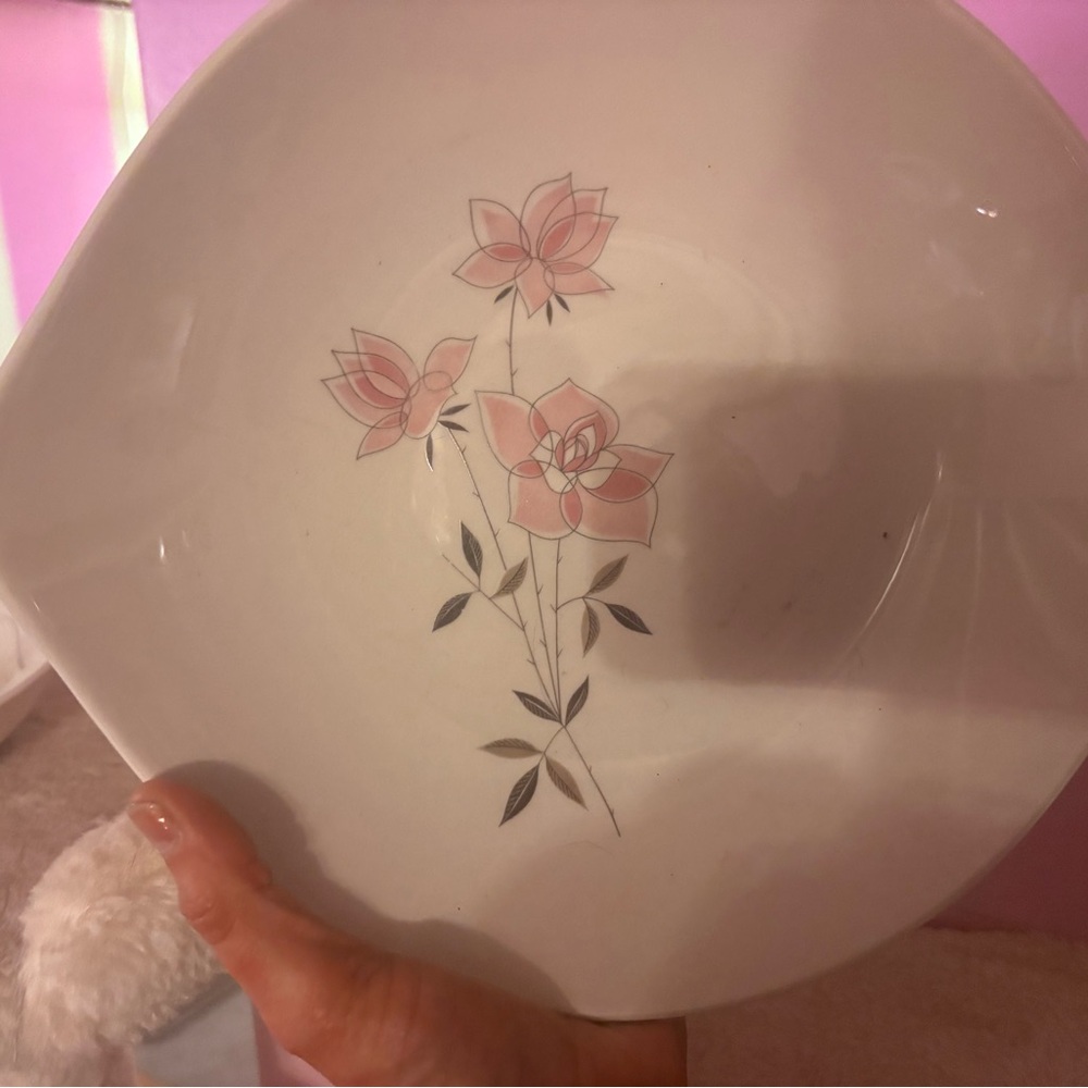 Floral Pink and White Decorative Plate